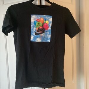 Nike black graphic tee size youth large
